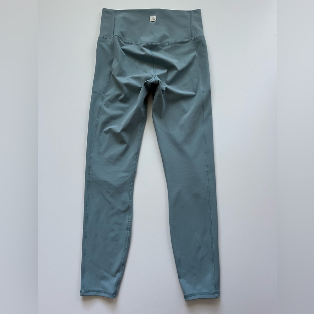 Vuori Studio Pocket Legging Vintage Pistachio-Size Medium - Picture 2 of 8
